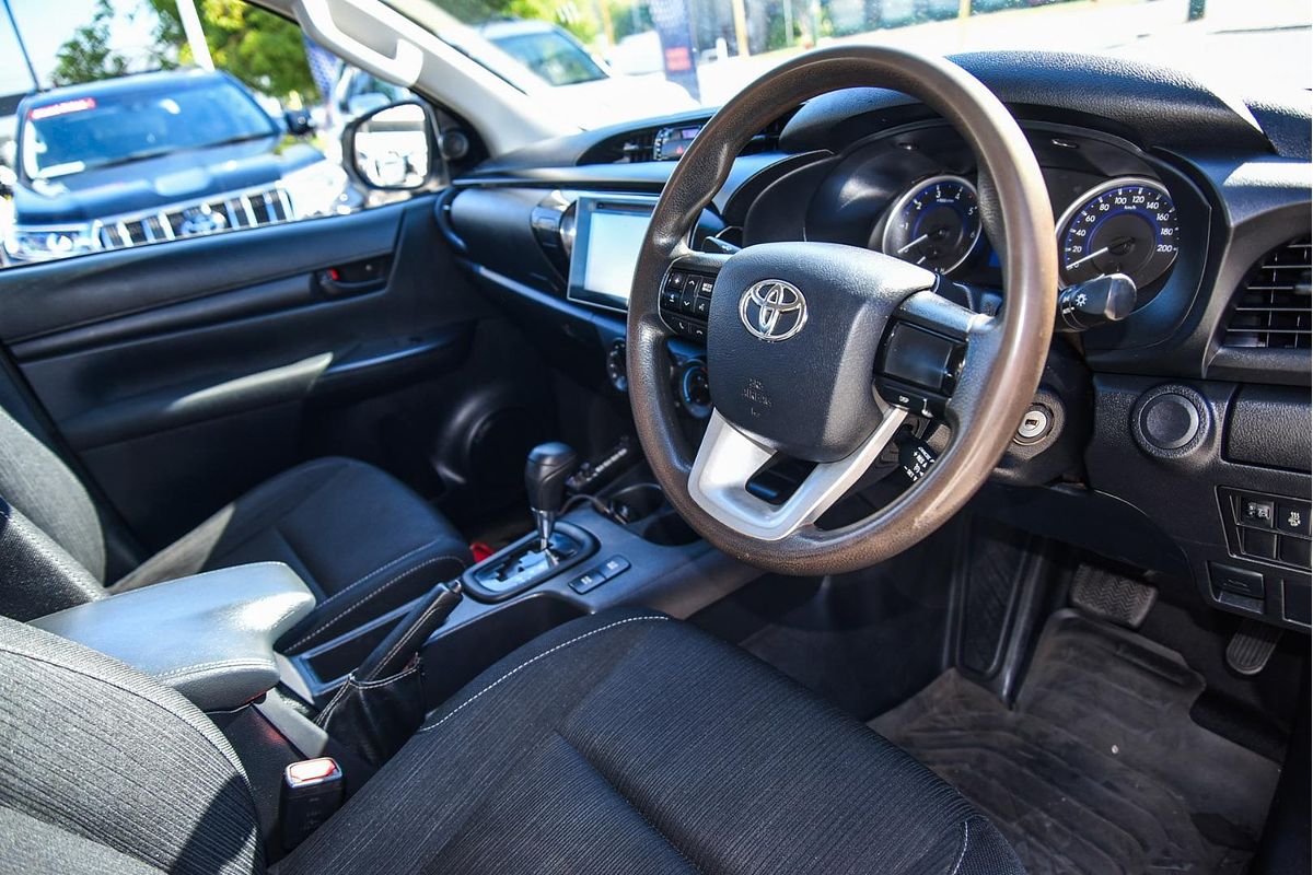 2019 Toyota Hilux SR GUN126R 4X4