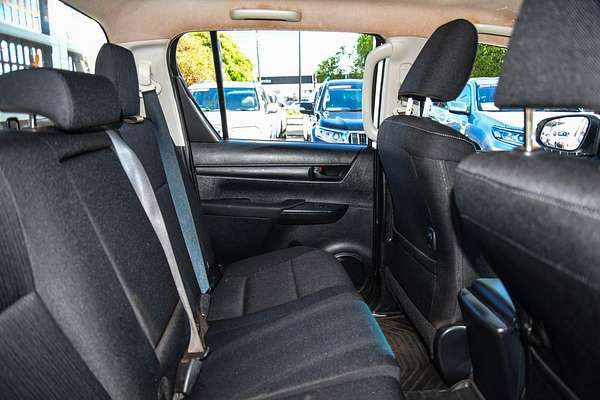 2019 Toyota Hilux SR GUN126R 4X4