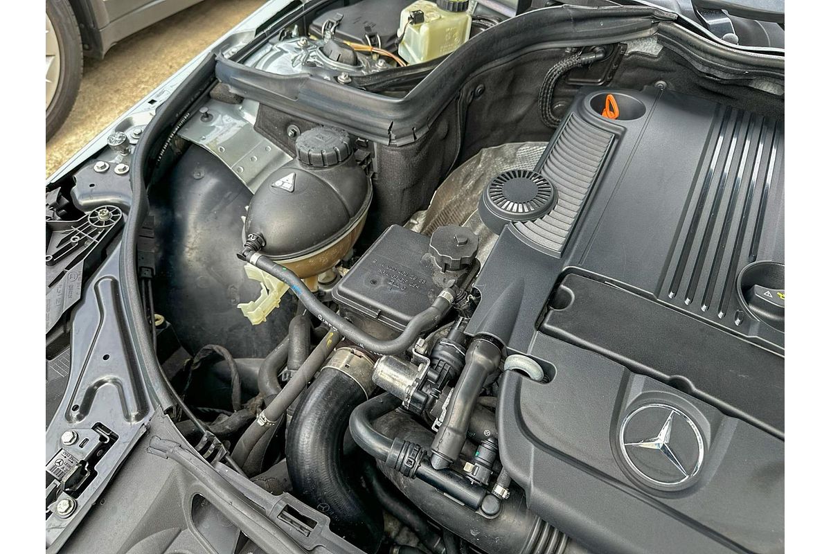 2011 Mercedes-Benz C-Class C250 BlueEFFICIENCY Avantgarde W204