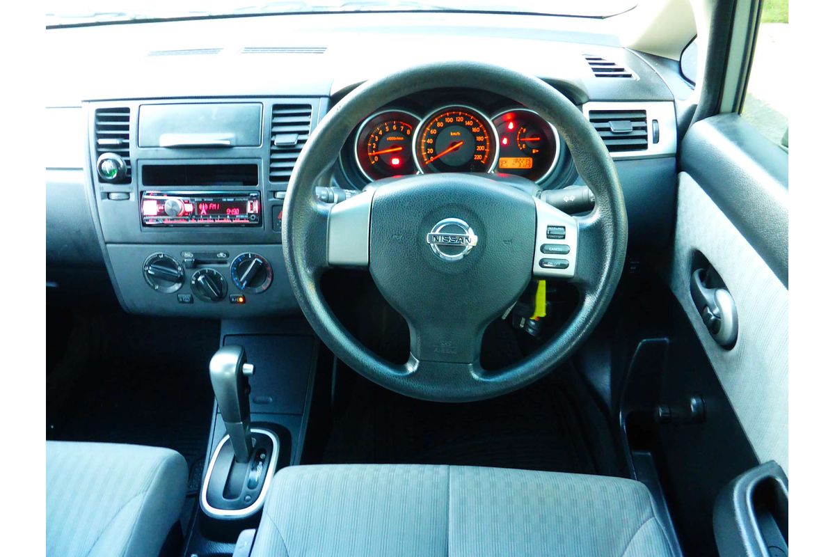 2009 Nissan Tiida ST C11