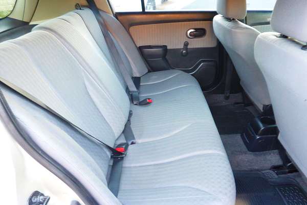 2009 Nissan Tiida ST C11