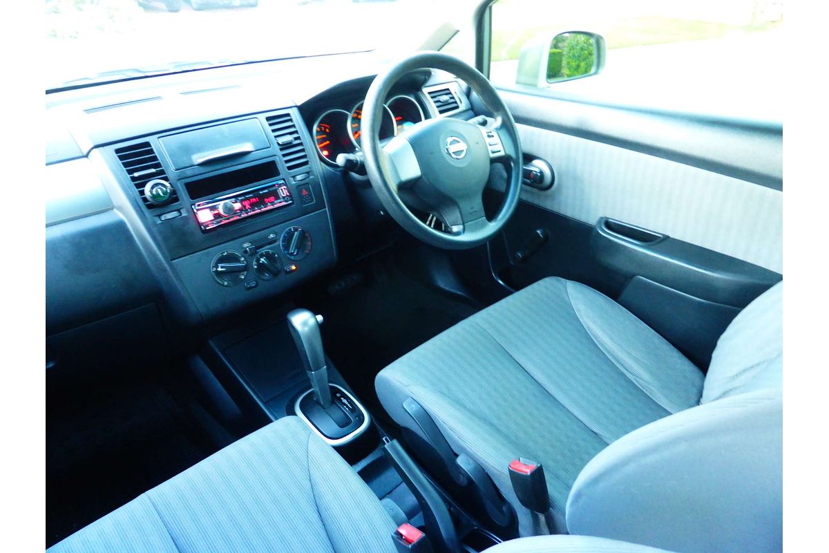 2009 Nissan Tiida ST C11
