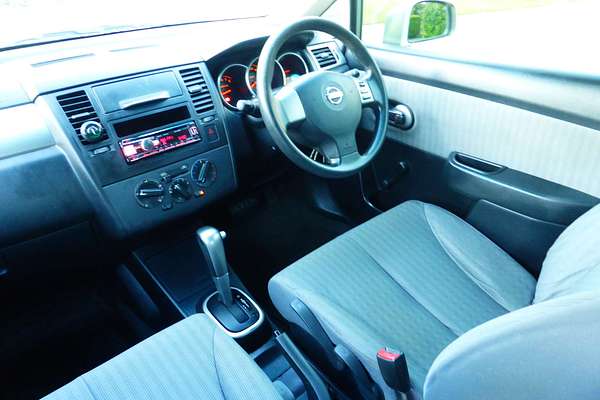 2009 Nissan Tiida ST C11