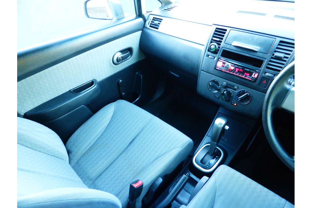 2009 Nissan Tiida ST C11