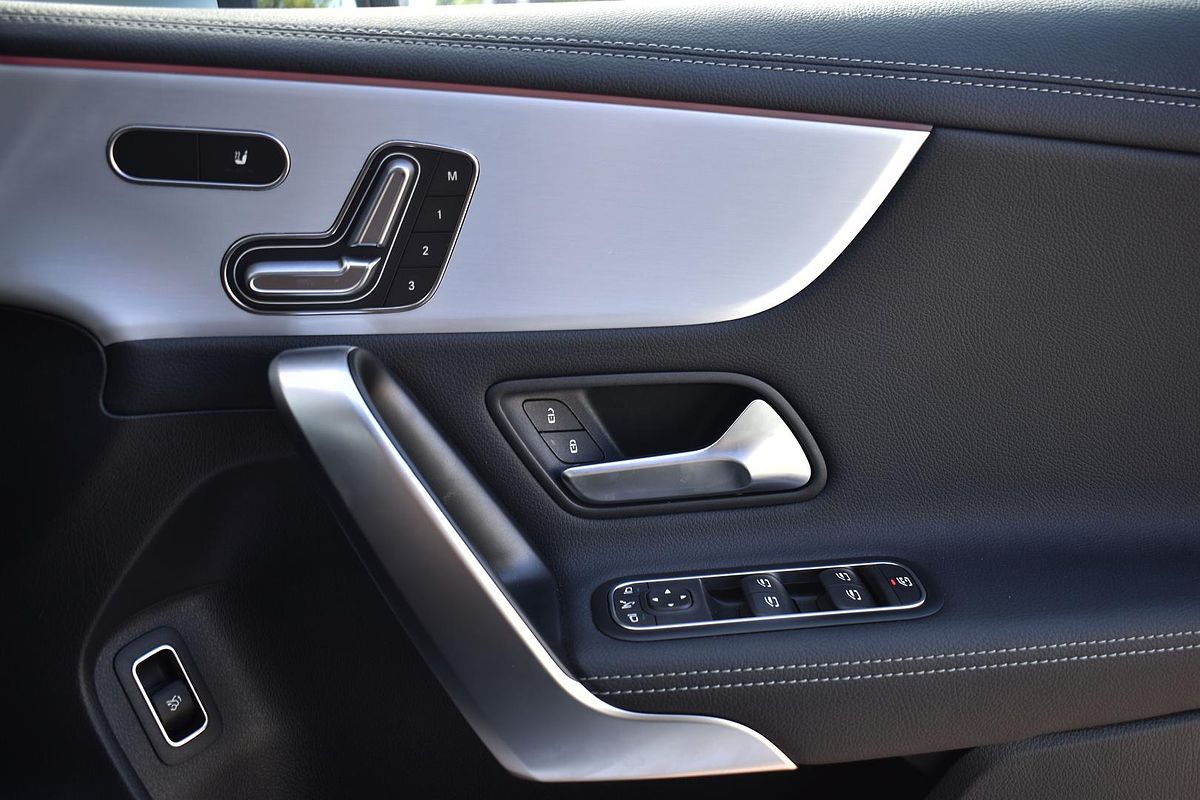2024 Mercedes-Benz A-Class A250 V177