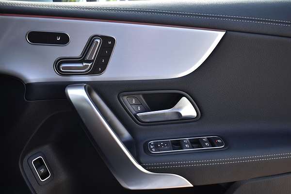 2024 Mercedes-Benz A-Class A250 V177
