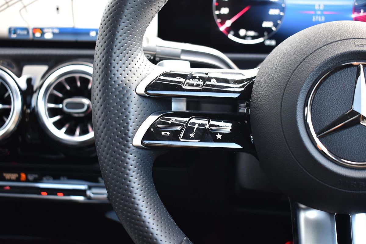 2024 Mercedes-Benz A-Class A250 V177