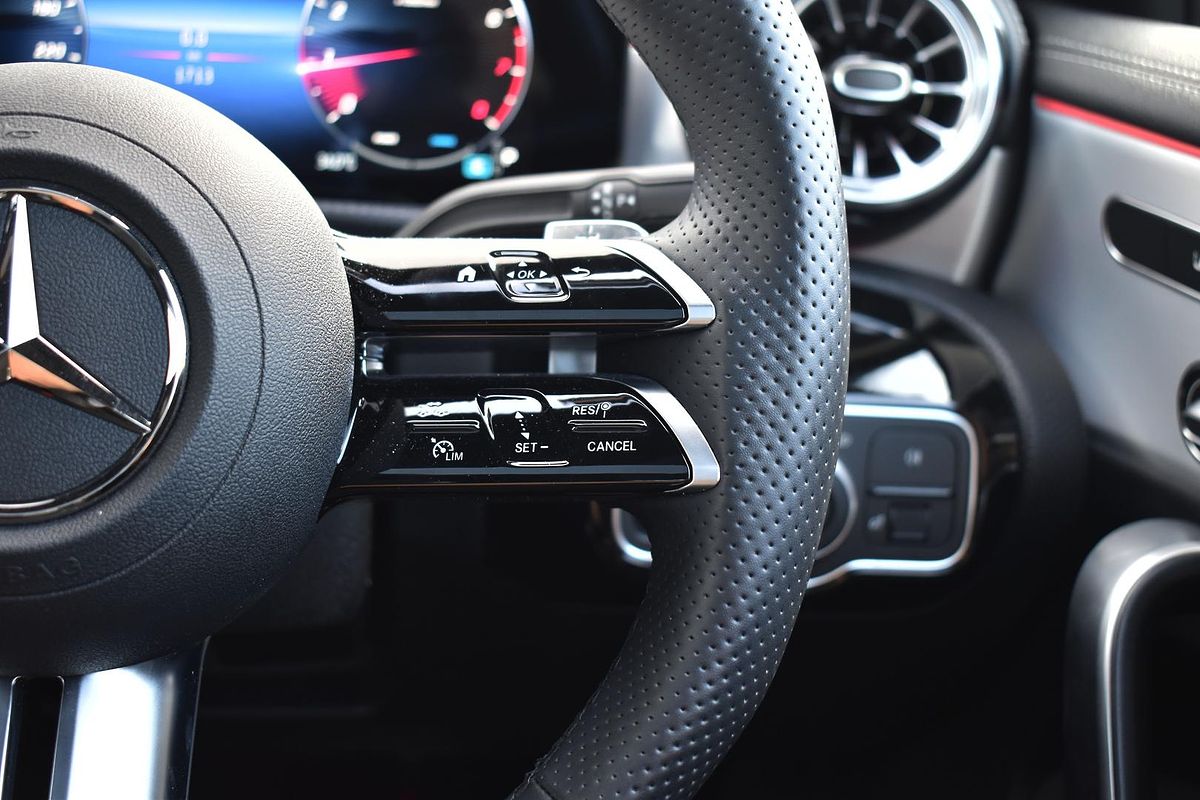 2024 Mercedes-Benz A-Class A250 V177