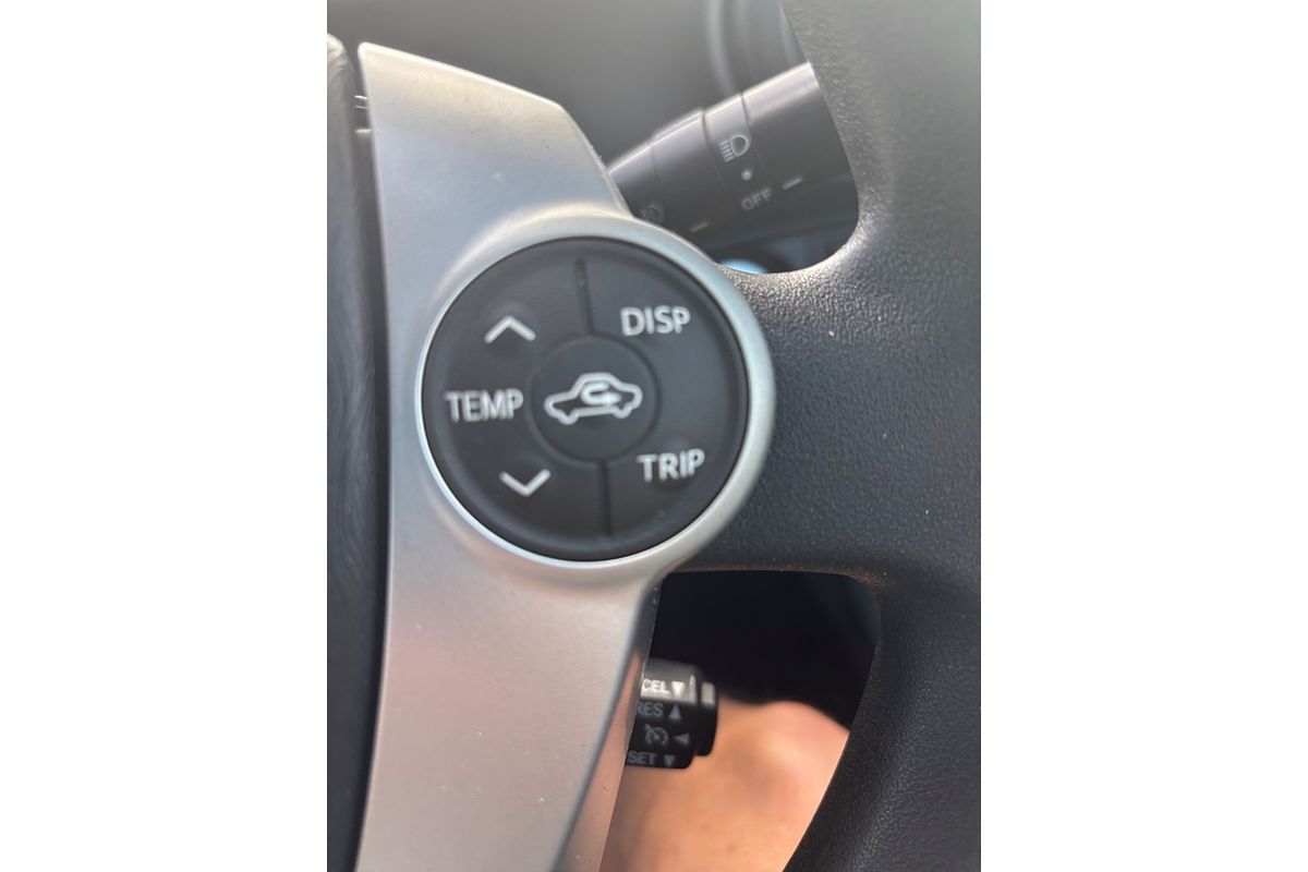 2012 Toyota Prius C NHP10R