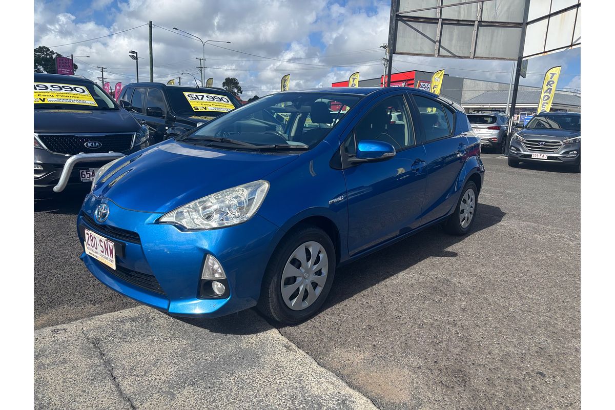 2012 Toyota Prius C NHP10R