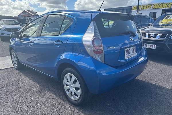 2012 Toyota Prius C NHP10R