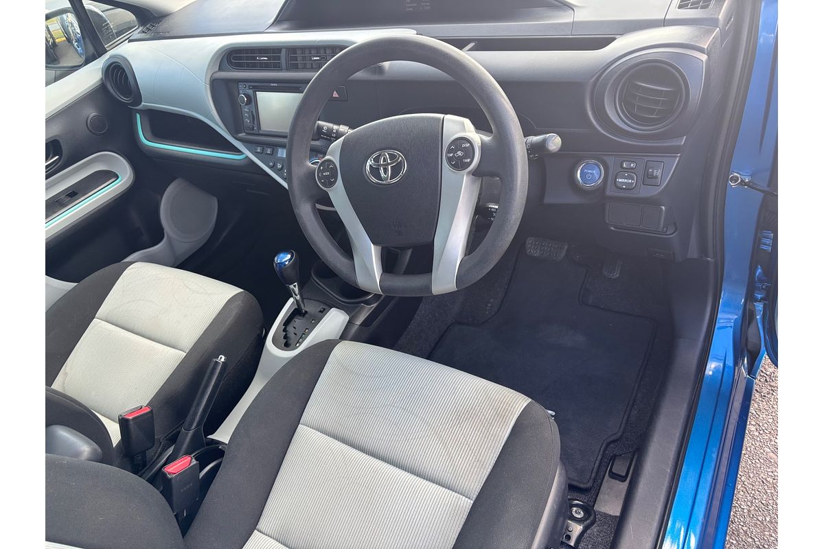2012 Toyota Prius C NHP10R