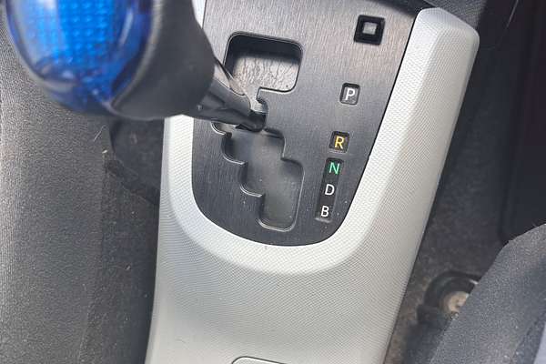 2012 Toyota Prius C NHP10R