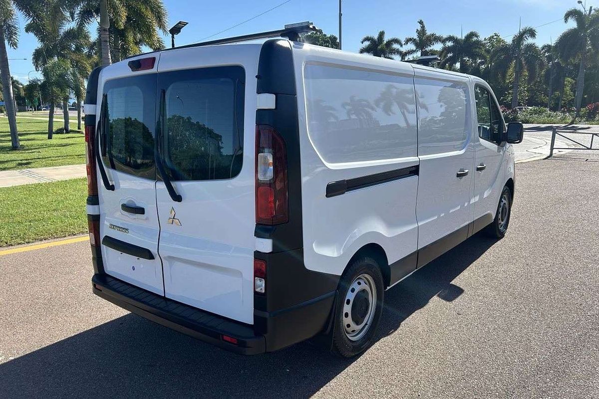 2020 Mitsubishi Express GLX SN LWB
