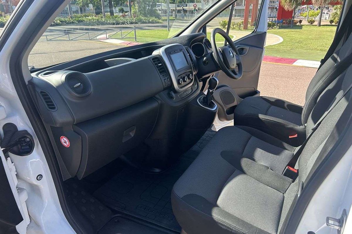 2020 Mitsubishi Express GLX SN LWB
