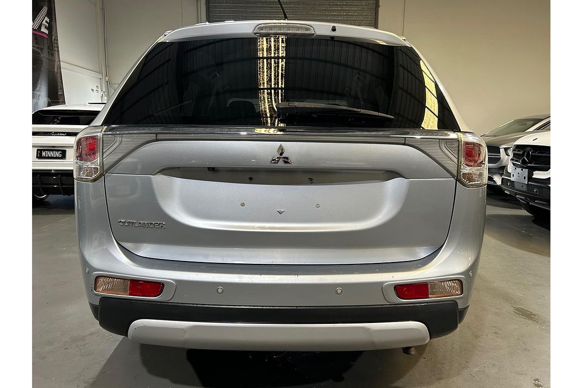 2014 Mitsubishi Outlander LS ZJ