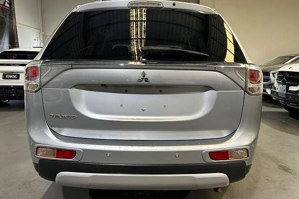 2014 Mitsubishi Outlander LS ZJ