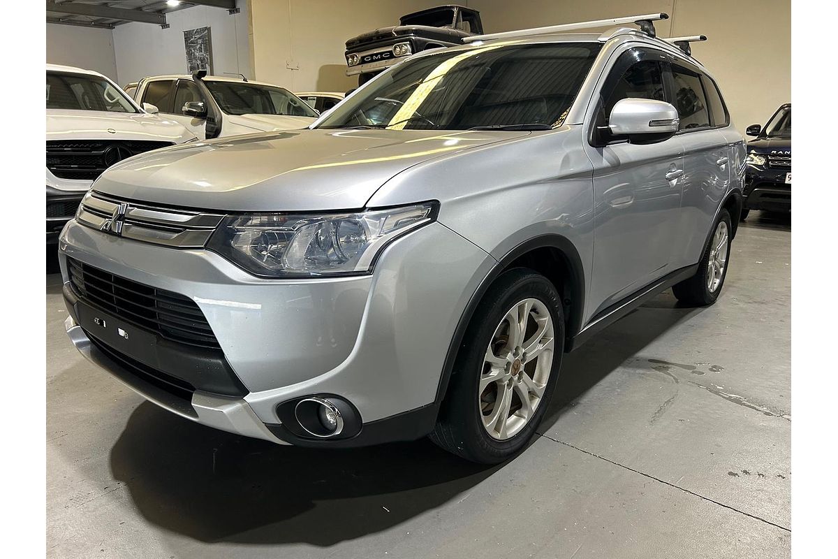 2014 Mitsubishi Outlander LS ZJ