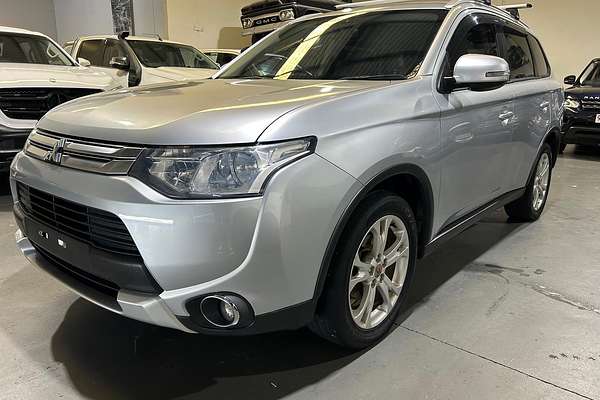 2014 Mitsubishi Outlander LS ZJ