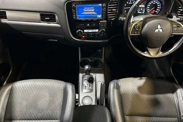 2014 Mitsubishi Outlander LS ZJ
