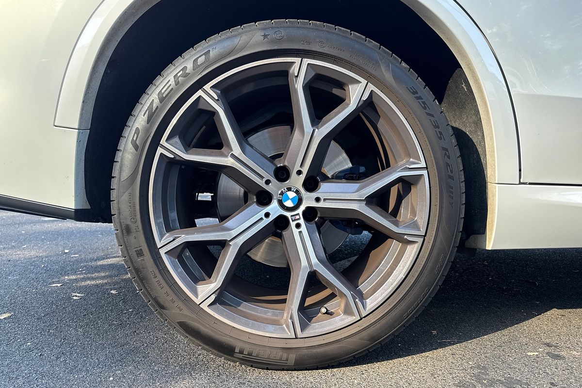 2022 BMW X5 xDrive30d M Sport G05