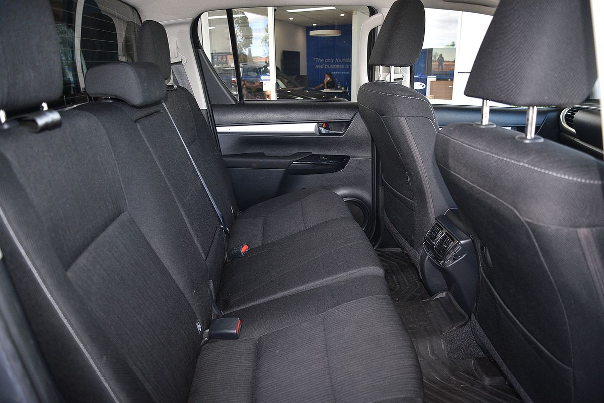 2020 Toyota Hilux SR5 GUN126R 4X4