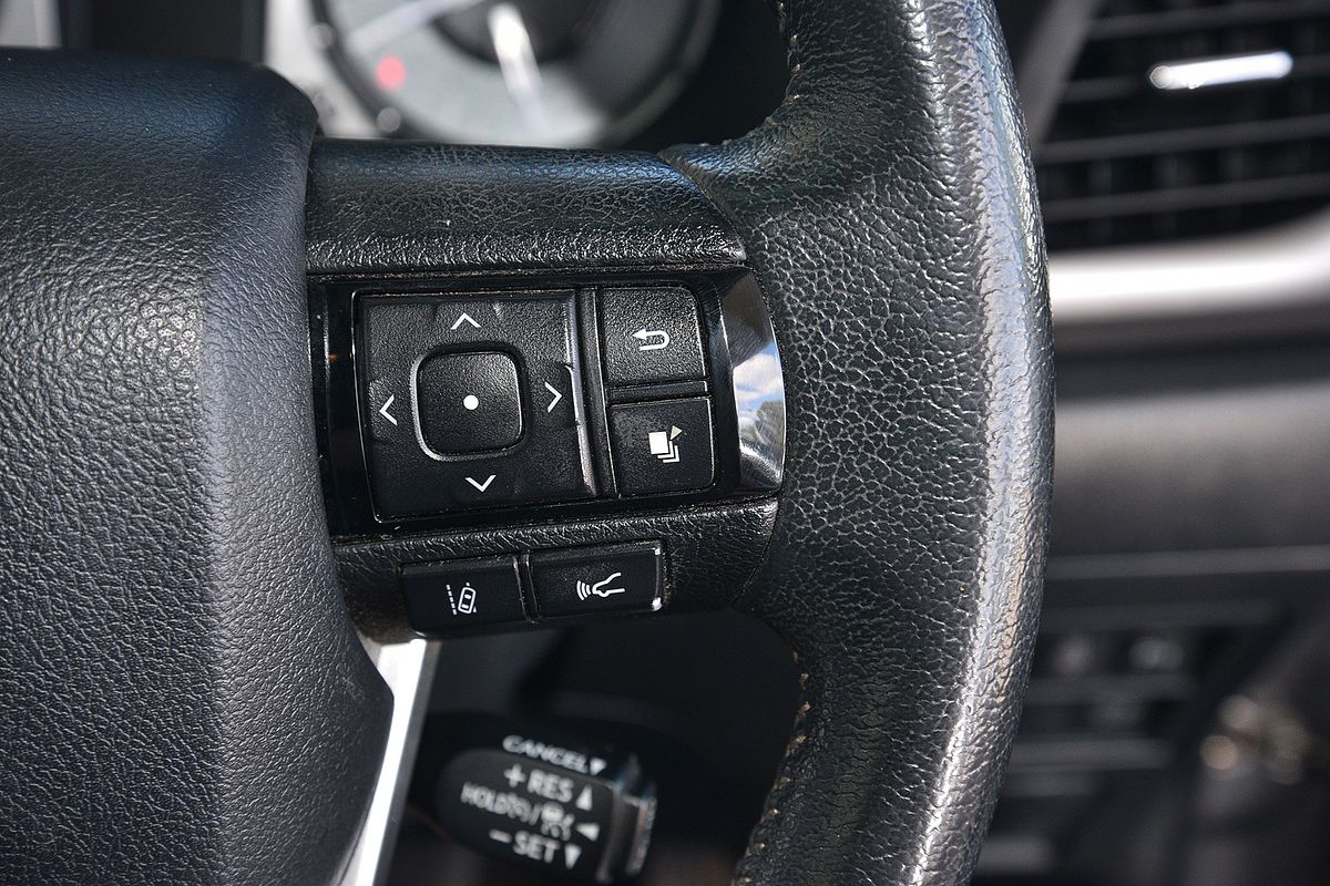 2020 Toyota Hilux SR5 GUN126R 4X4