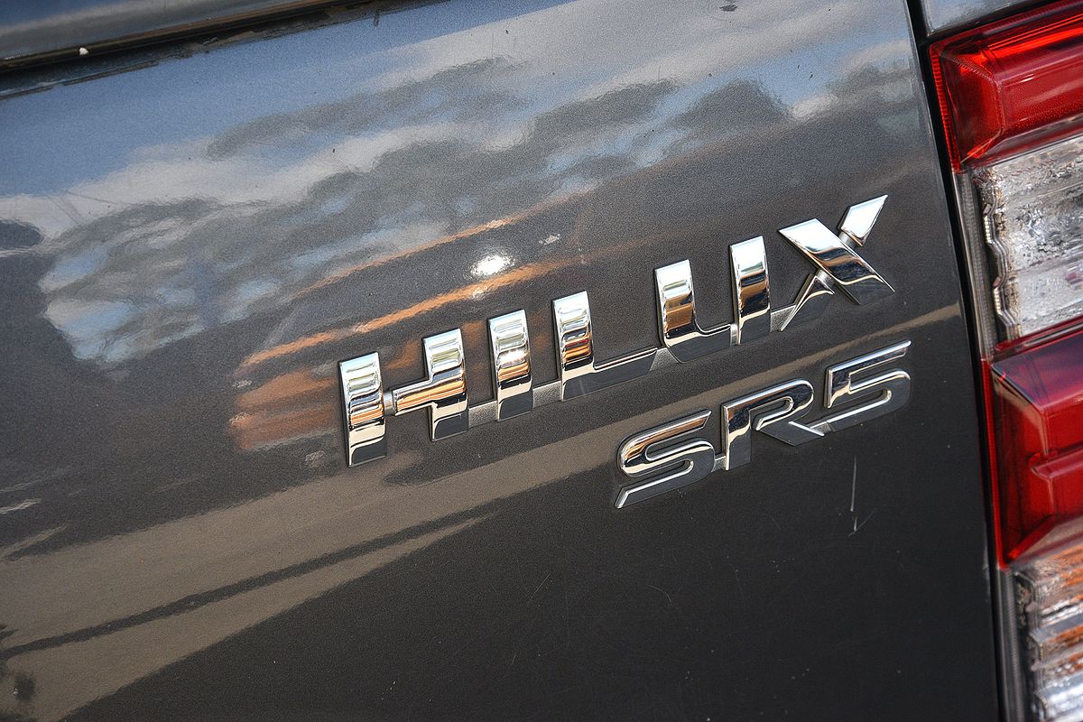 2020 Toyota Hilux SR5 GUN126R 4X4