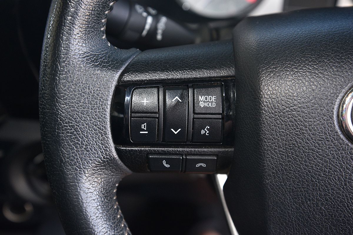 2020 Toyota Hilux SR5 GUN126R 4X4