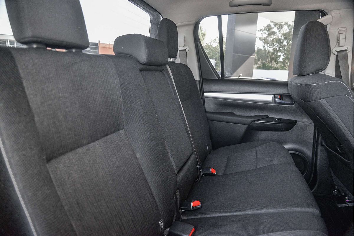 2021 Toyota Hilux SR5 GUN126R 4X4