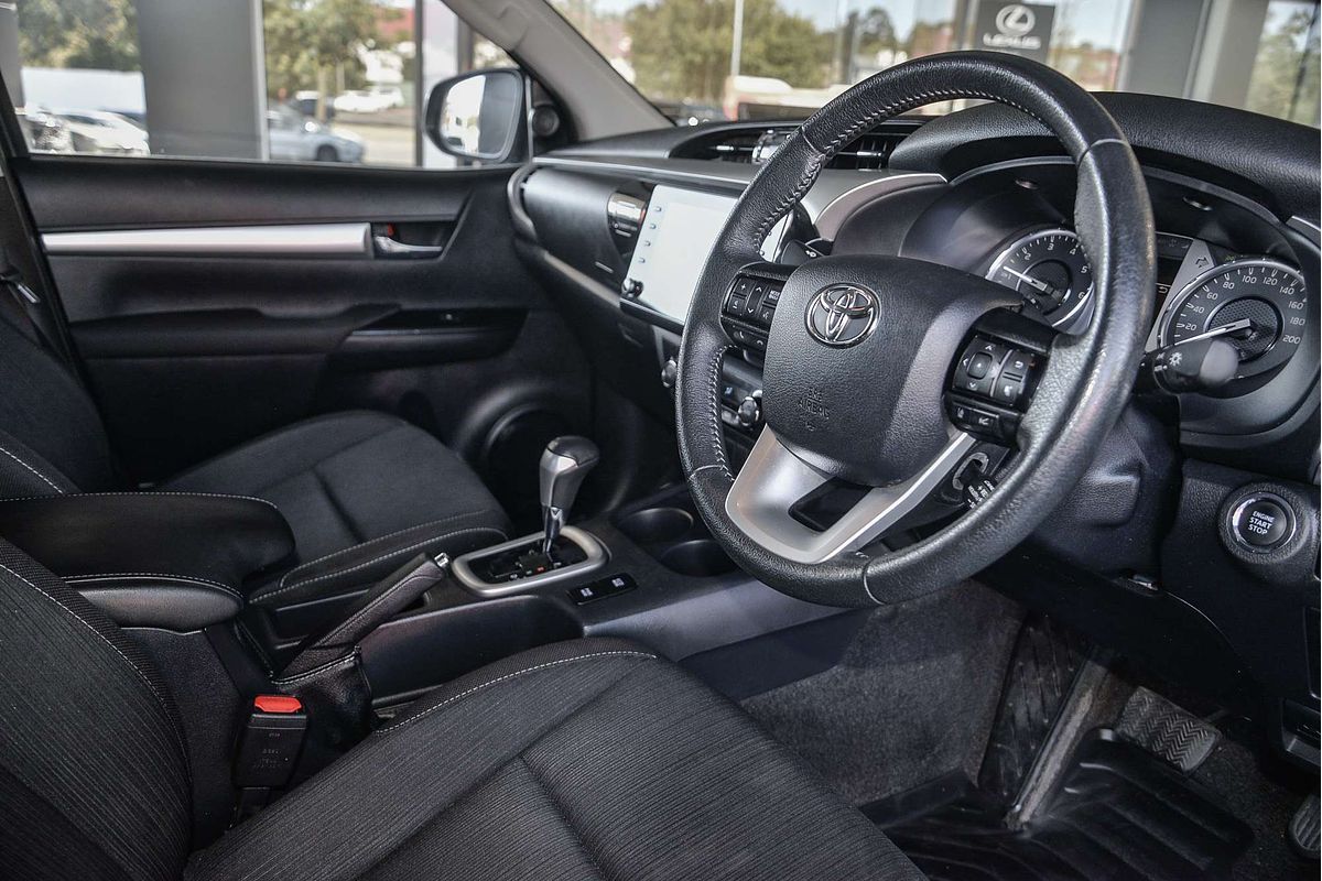 2021 Toyota Hilux SR5 GUN126R 4X4