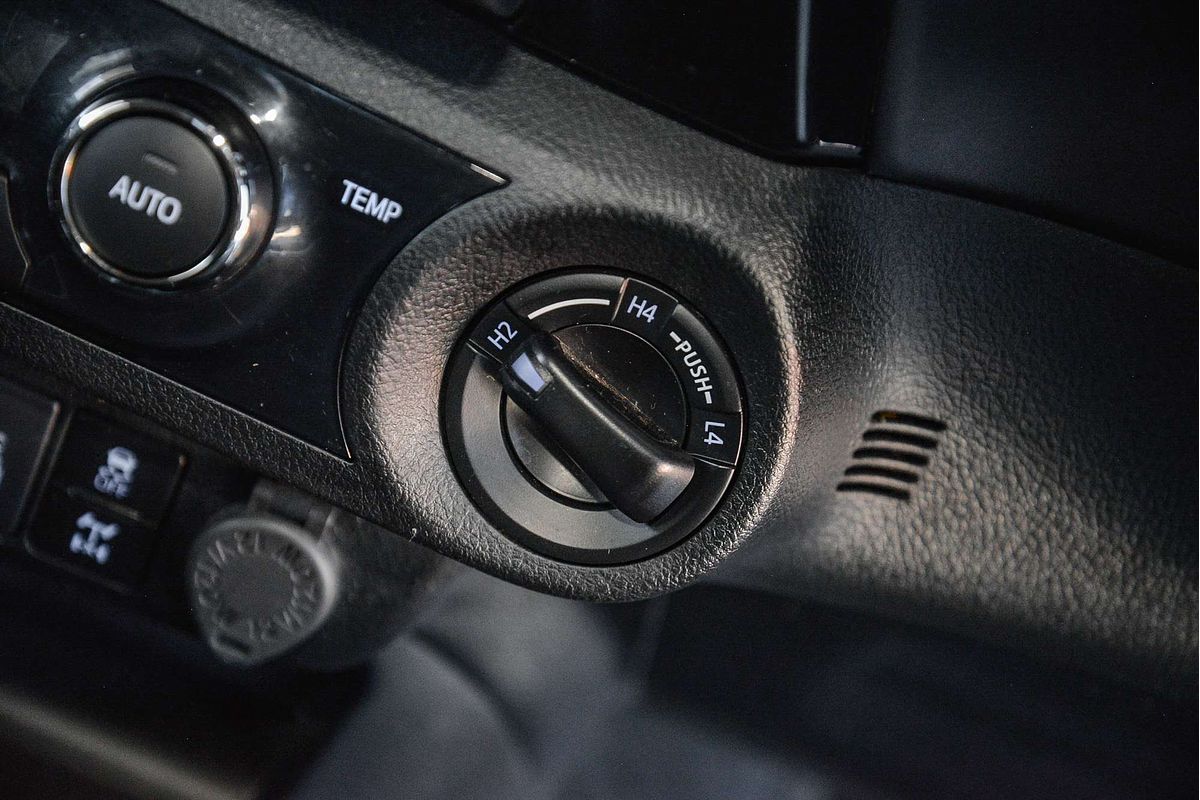 2021 Toyota Hilux SR5 GUN126R 4X4