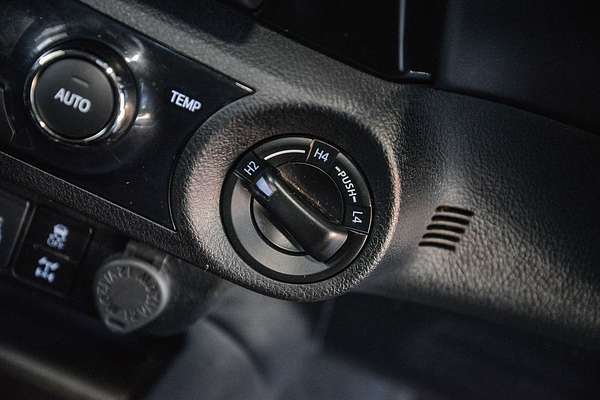 2021 Toyota Hilux SR5 GUN126R 4X4