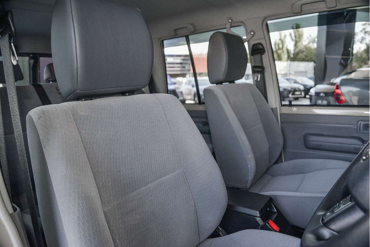 2024 Toyota Landcruiser GXL VDJL76R