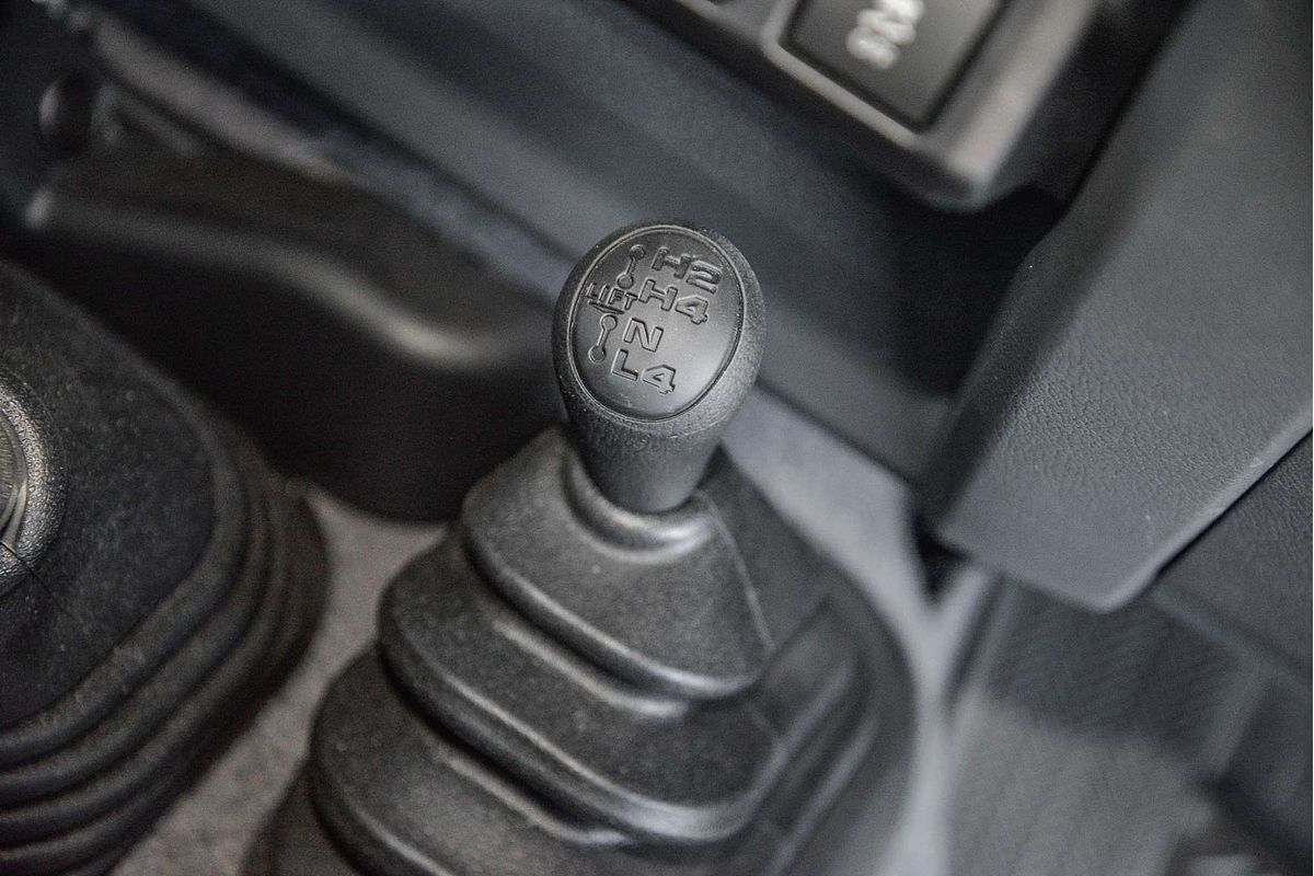 2024 Toyota Landcruiser GXL VDJL76R
