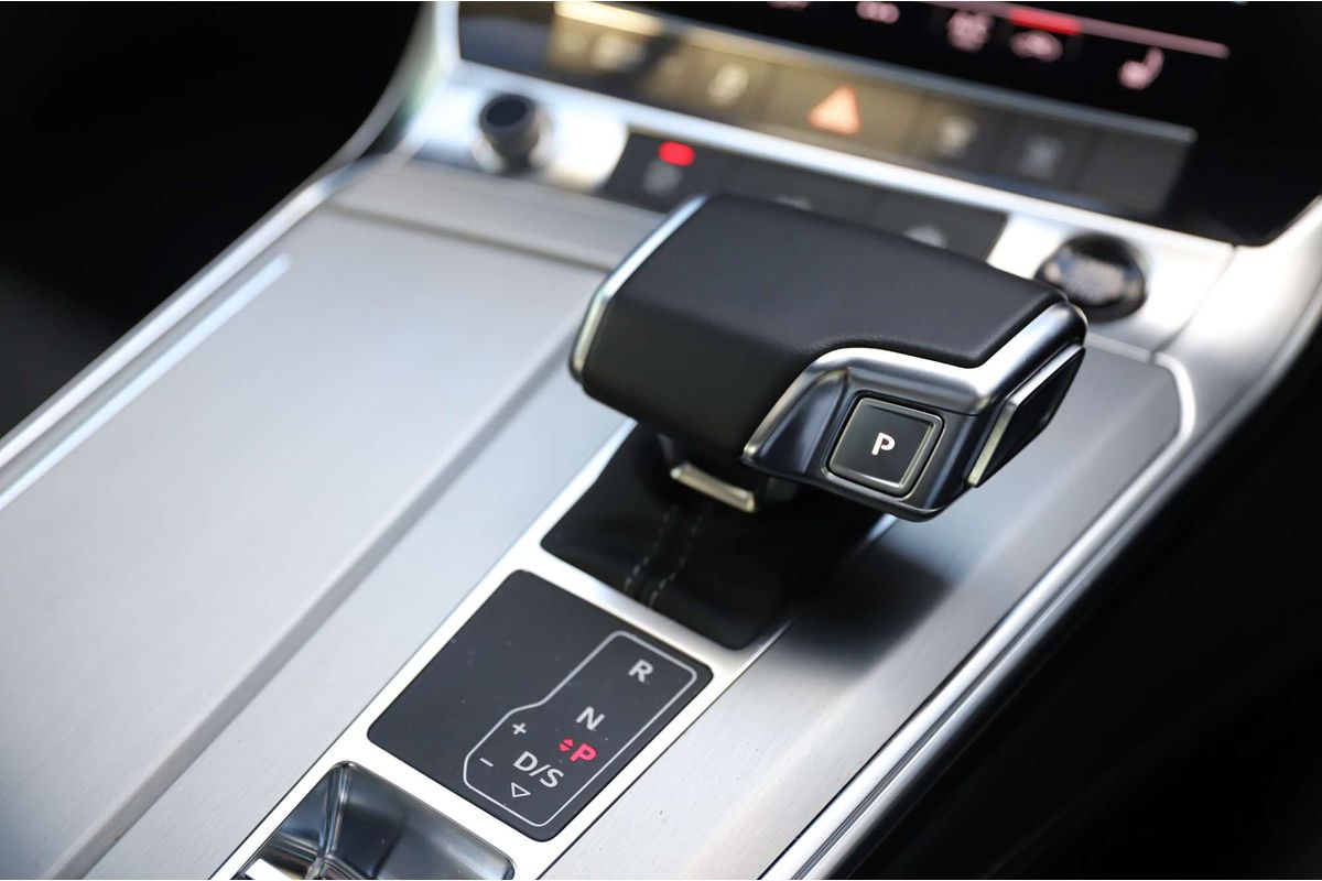 2023 Audi A6 55 TFSI S line C8