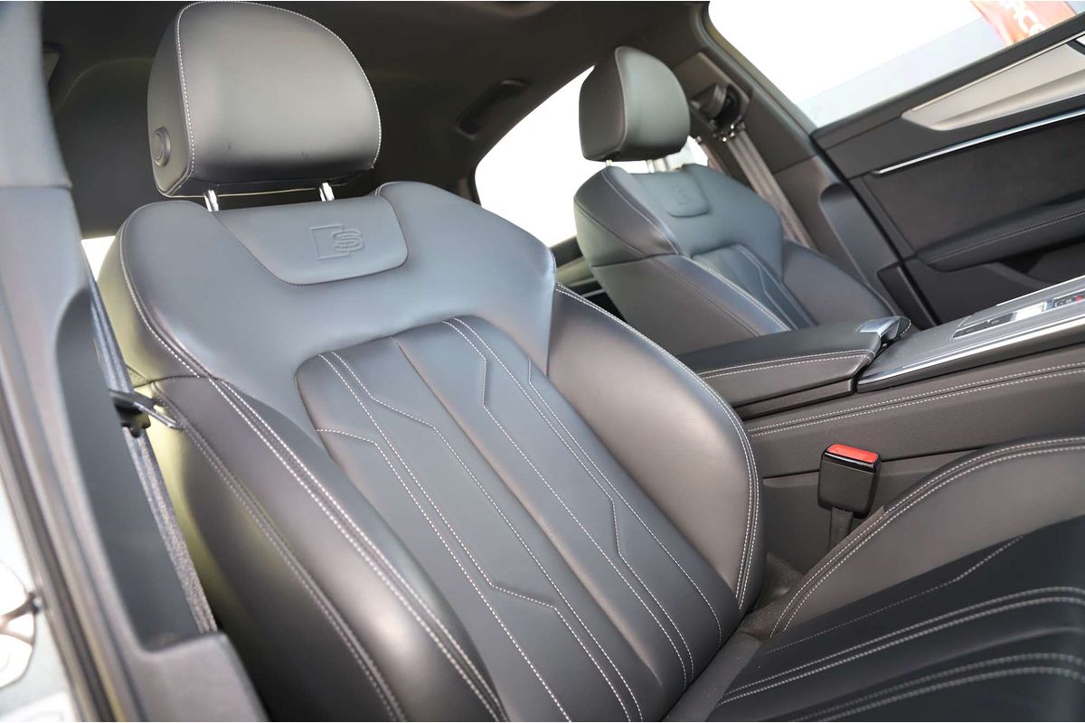2023 Audi A6 55 TFSI S line C8