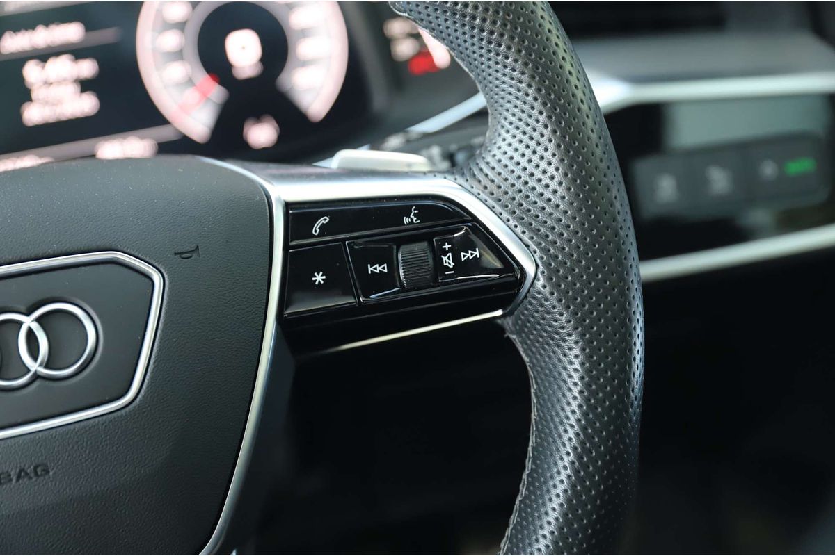 2023 Audi A6 55 TFSI S line C8