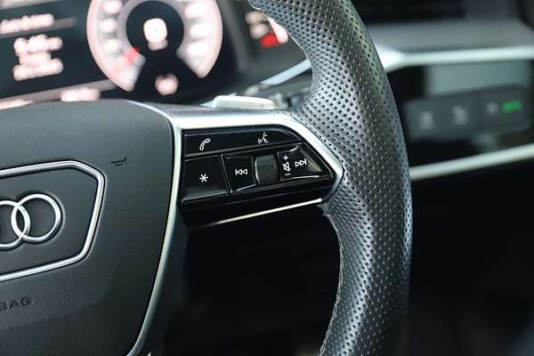 2023 Audi A6 55 TFSI S line C8