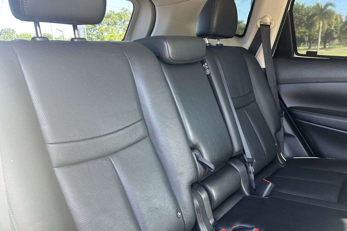 2017 Nissan X-TRAIL ST-L T32