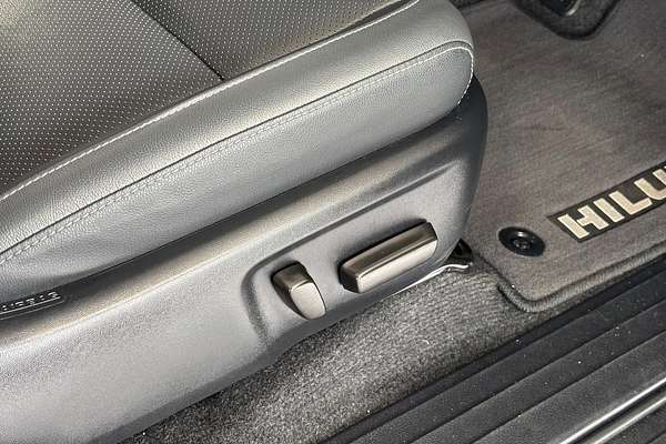 2024 Toyota Hilux Rogue 48V GUN126R 4X4