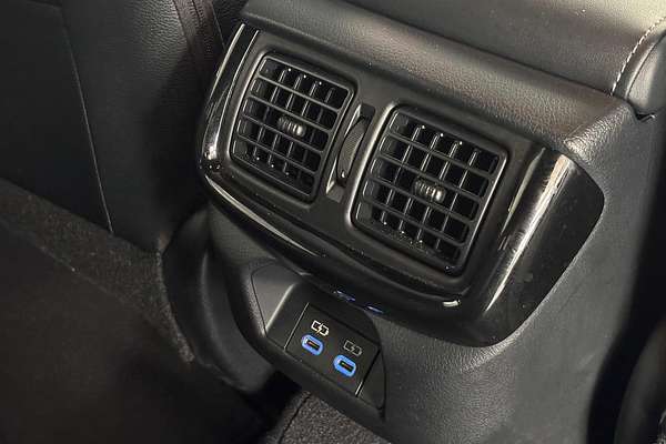 2024 Toyota Hilux Rogue 48V GUN126R 4X4
