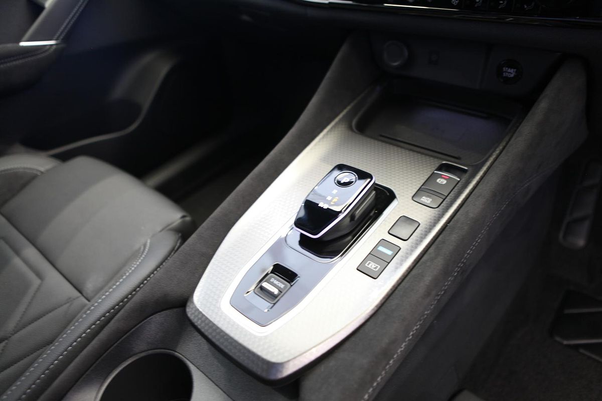 2025 Nissan QASHQAI N-DESIGN e-POWER J12
