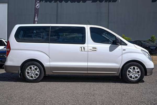 2012 Hyundai iMax TQ-W