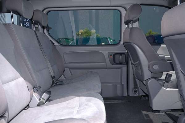 2012 Hyundai iMax TQ-W