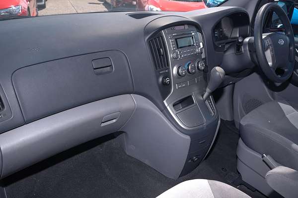 2012 Hyundai iMax TQ-W