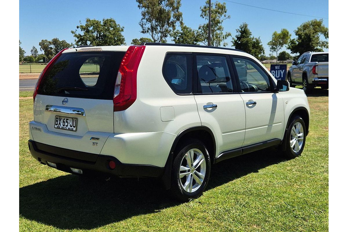 2011 Nissan X-TRAIL ST T31