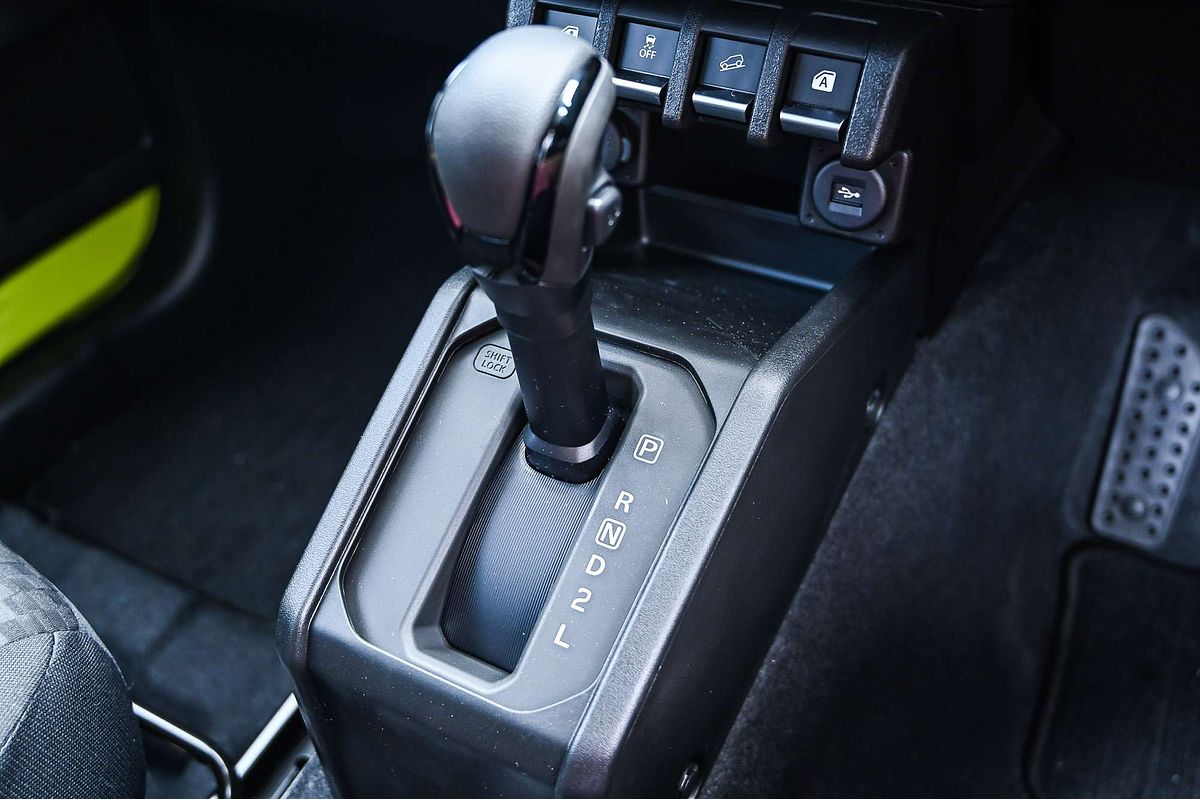 2025 Suzuki Jimny GLX GJ