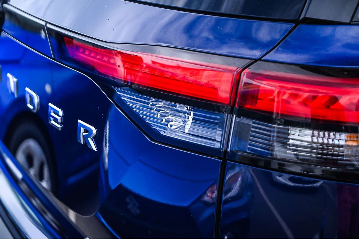2024 Nissan Pathfinder ST-L R53