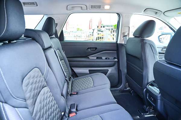 2024 Nissan Pathfinder ST-L R53